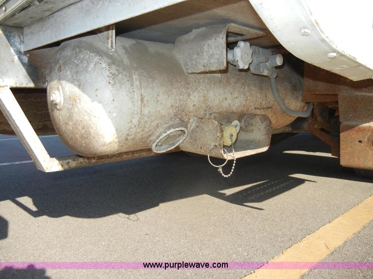 image for item C4350 1978 Dodge Sportsman RV camper