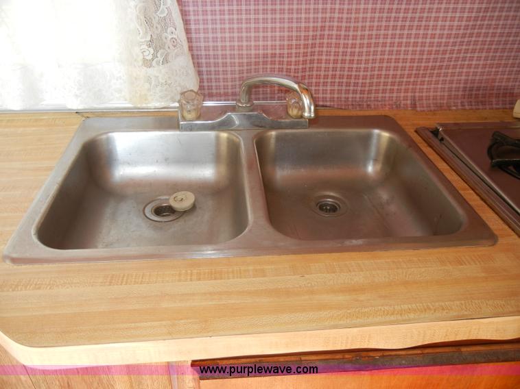 image for item C4350 1978 Dodge Sportsman RV camper