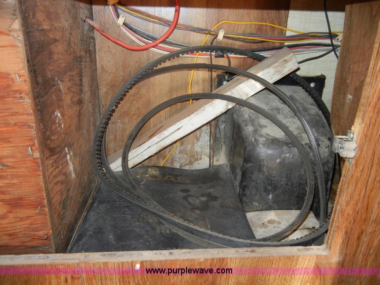 image for item C4350 1978 Dodge Sportsman RV camper