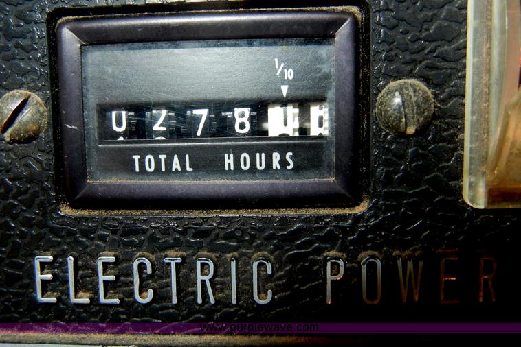 image for item C4350 1978 Dodge Sportsman RV camper