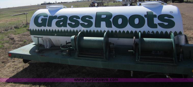 image for item C5355 Dual compartment fiberglass tank on truck bed