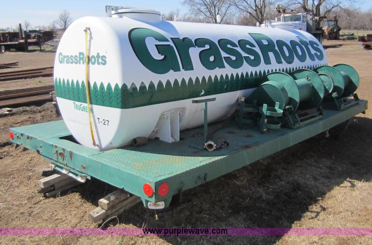 image for item C5355 Dual compartment fiberglass tank on truck bed