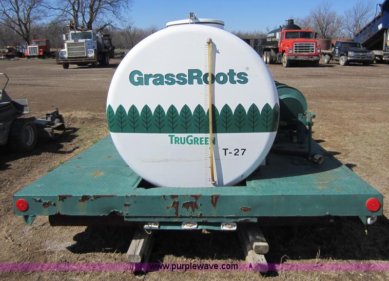 image for item C5355 Dual compartment fiberglass tank on truck bed