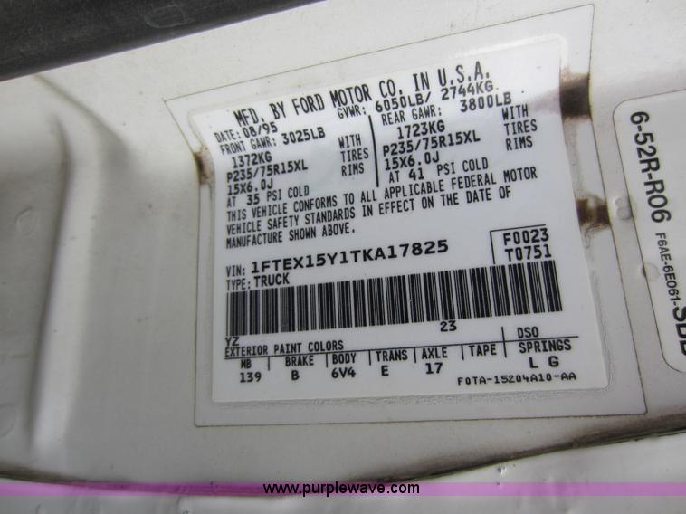 image for item C5374 1996 Ford F150 XL SuperCab pickup truck