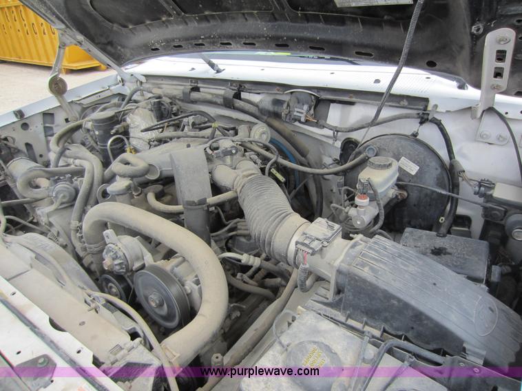 image for item C5374 1996 Ford F150 XL SuperCab pickup truck