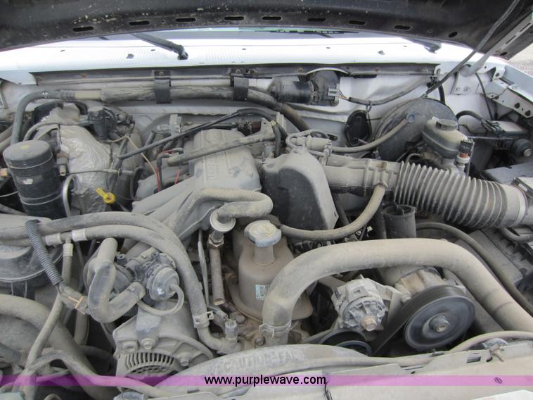 image for item C5374 1996 Ford F150 XL SuperCab pickup truck