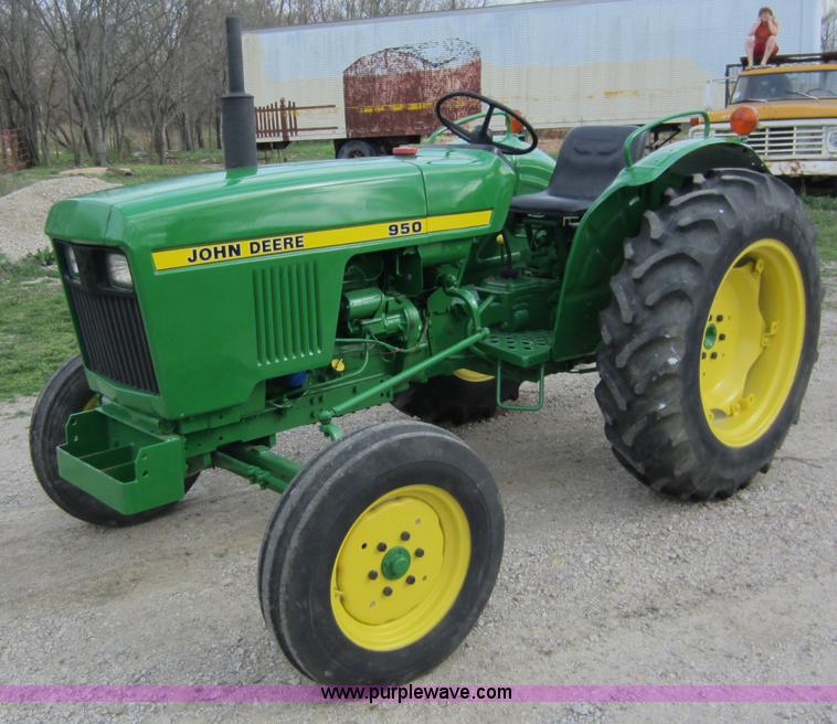 image for item C5385 1980 John Deere 950 tractor