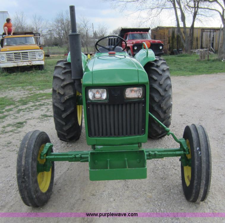 image for item C5385 1980 John Deere 950 tractor