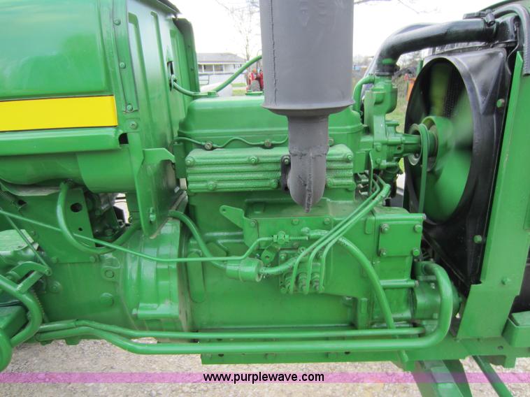 image for item C5385 1980 John Deere 950 tractor