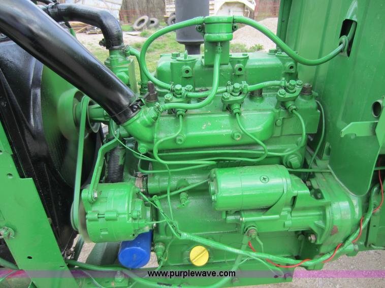 image for item C5385 1980 John Deere 950 tractor