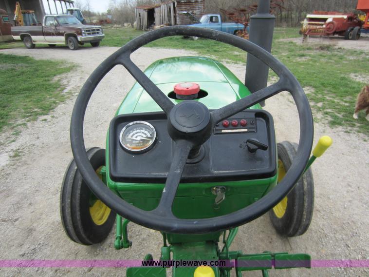 image for item C5385 1980 John Deere 950 tractor