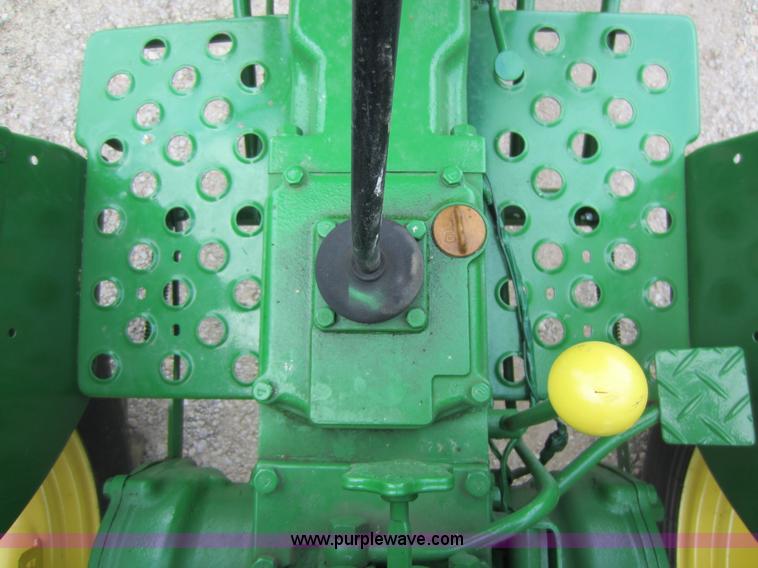 image for item C5385 1980 John Deere 950 tractor