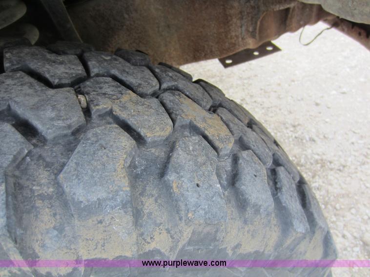 image for item C5386 1995 Ford F150 XL pickup truck