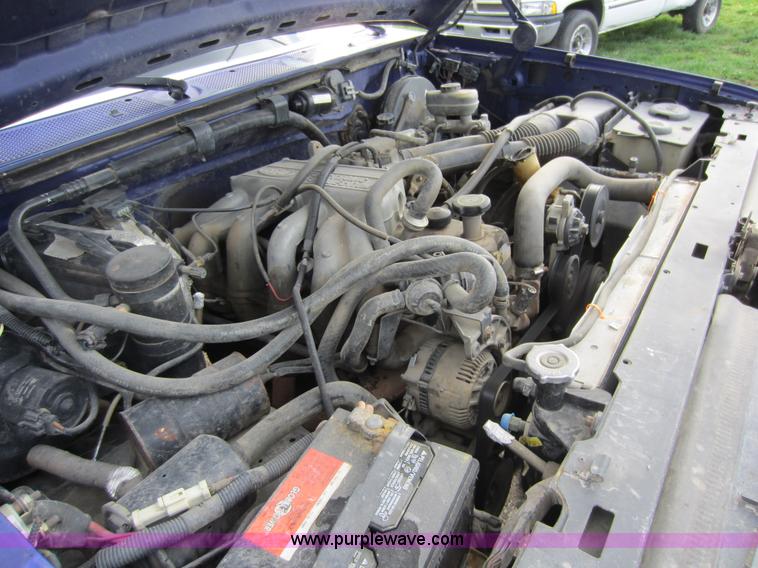 image for item C5386 1995 Ford F150 XL pickup truck