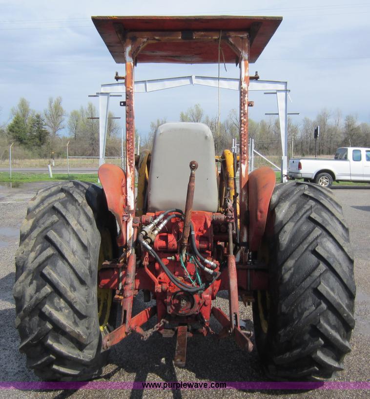 image for item C5390 International 504 tractor