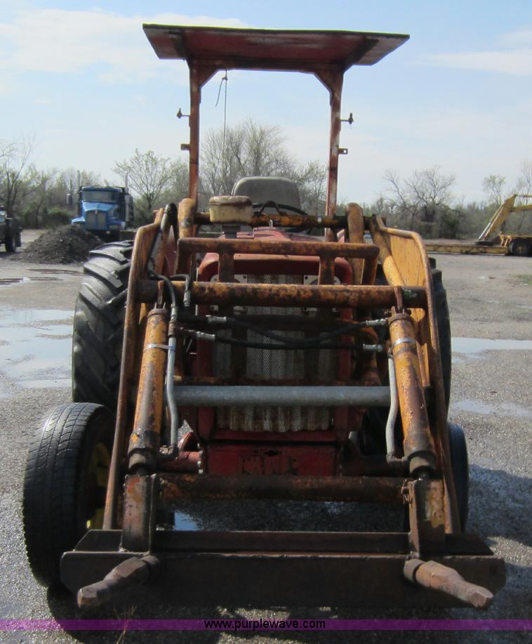 image for item C5390 International 504 tractor