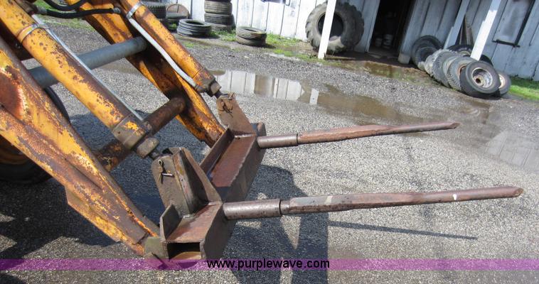 image for item C5390 International 504 tractor