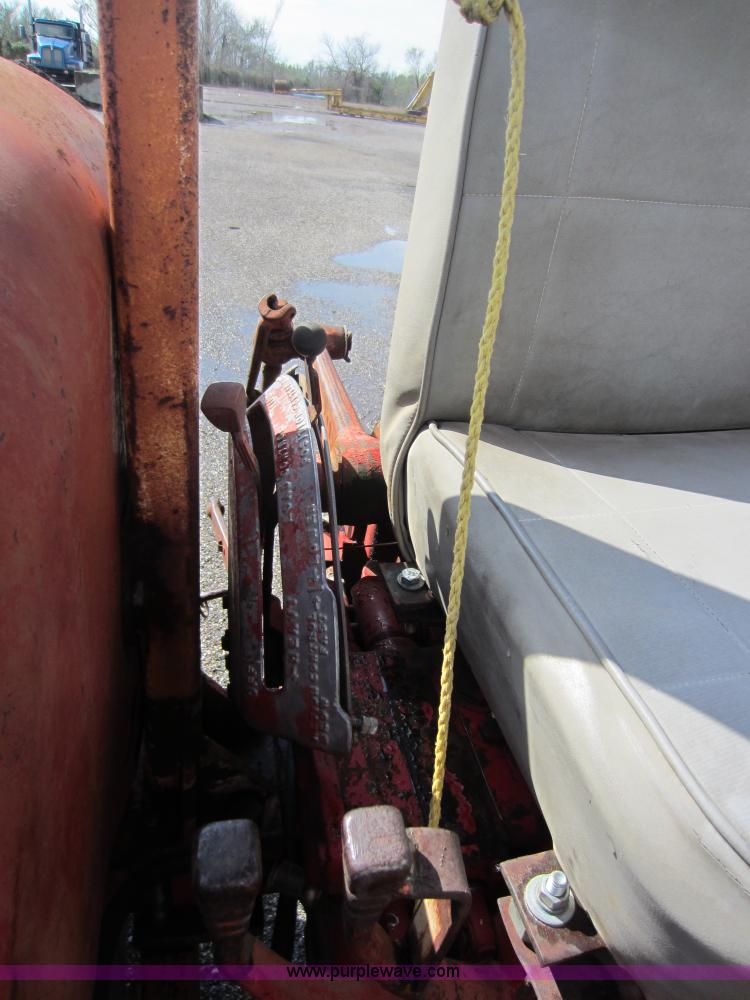 image for item C5390 International 504 tractor