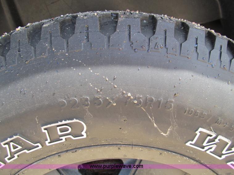 image for item D3061 1995 Jeep Wrangler hard top SUV