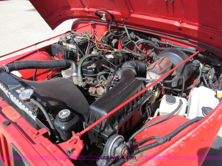 image for item D3061 1995 Jeep Wrangler hard top SUV