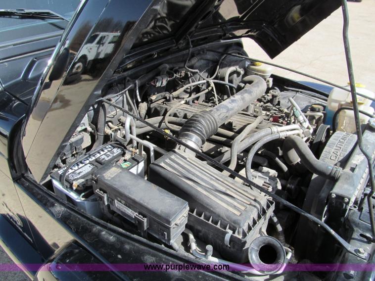 image for item D3072 2005 Jeep Wrangler X soft top SUV