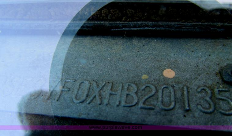 image for item D3083 1999 Ford E350 Super Duty school bus