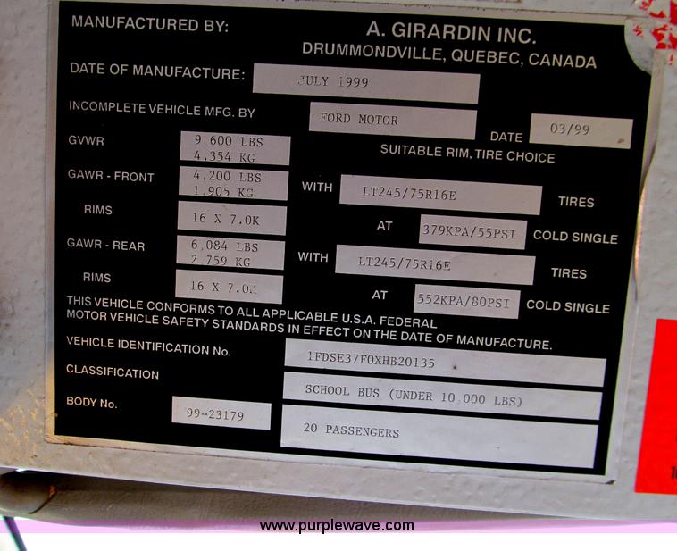 image for item D3083 1999 Ford E350 Super Duty school bus