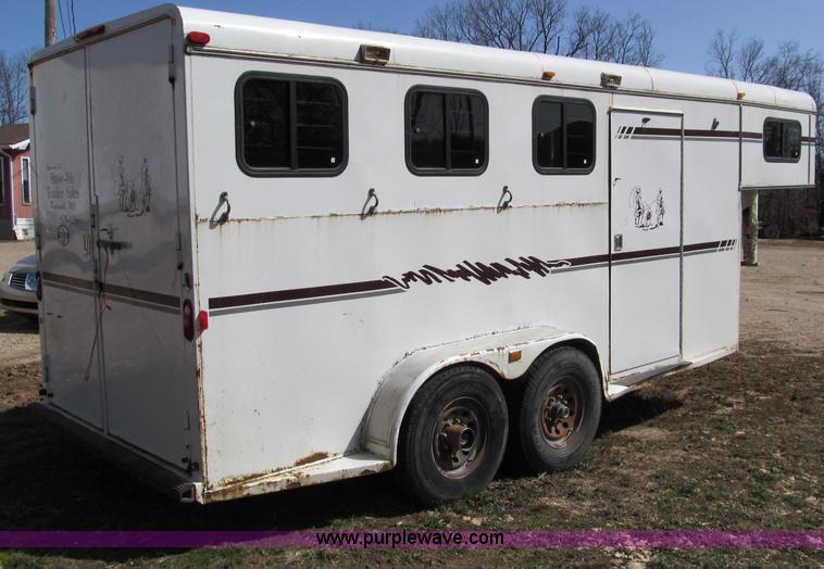 image for item D3097 1998 Titan gooseneck horse trailer