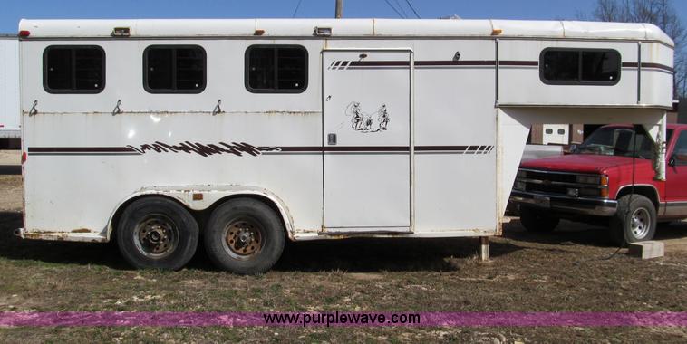 image for item D3097 1998 Titan gooseneck horse trailer