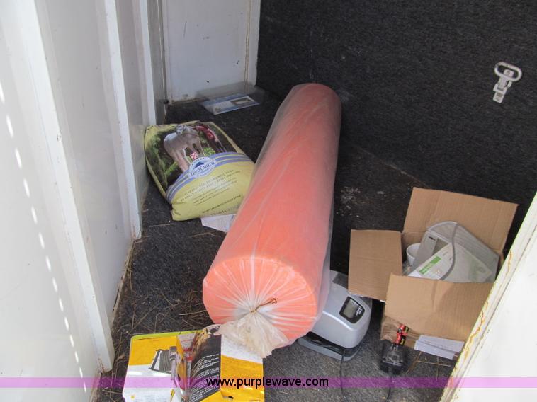 image for item D3097 1998 Titan gooseneck horse trailer