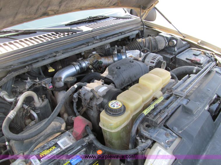 image for item D3103 2001 Ford F250 Super Duty crew cab pickup truck