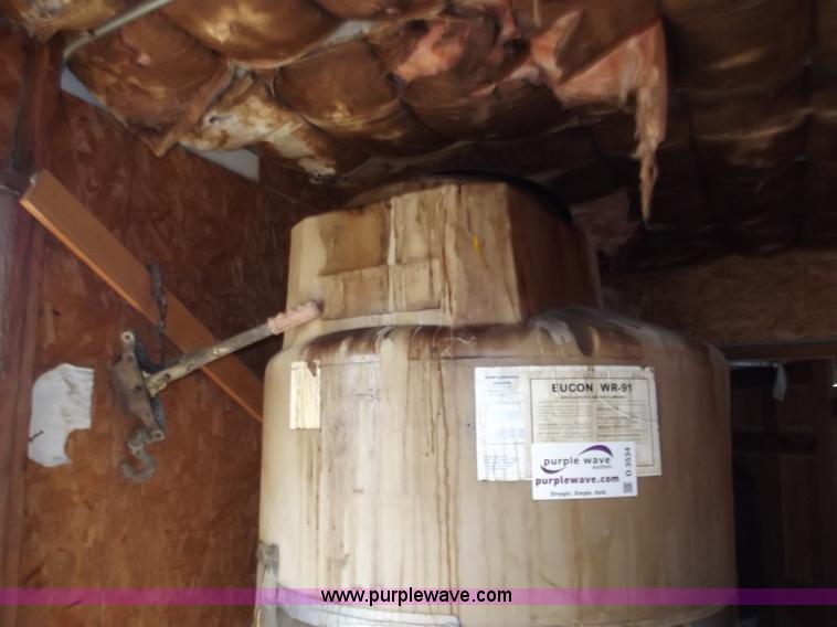 image for item D3534 550 gallon vertical plastic water tank