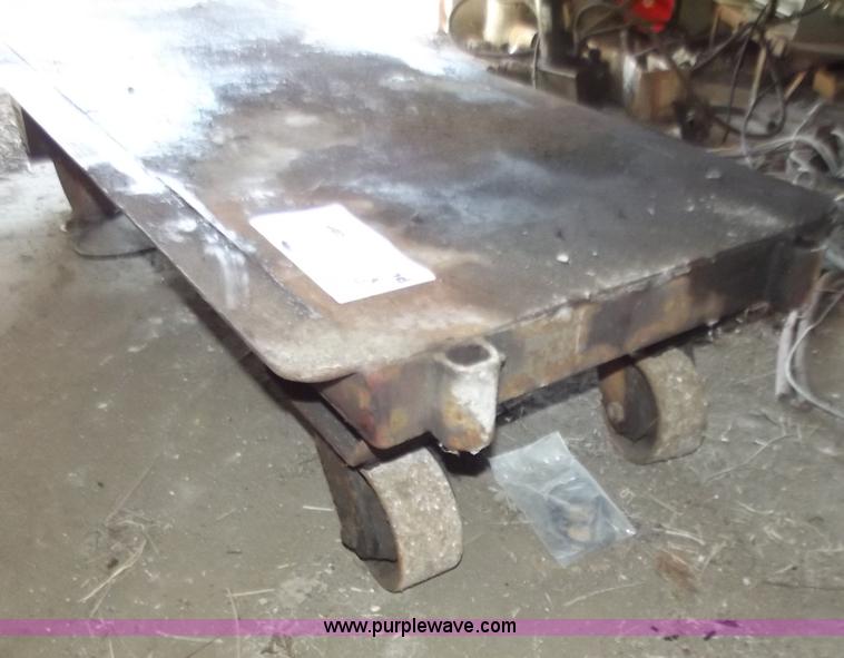 image for item D3535 Heavy duty steel cart