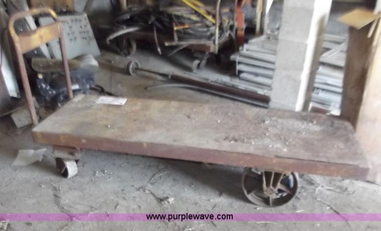 image for item D3536 Heavy duty steel cart