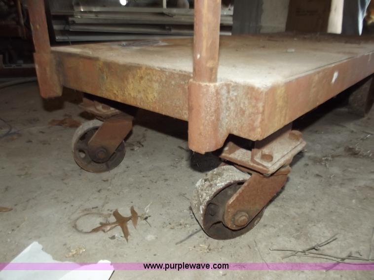 image for item D3536 Heavy duty steel cart