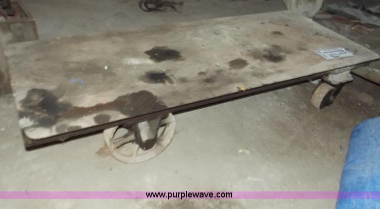 image for item D3537 Heavy duty steel cart