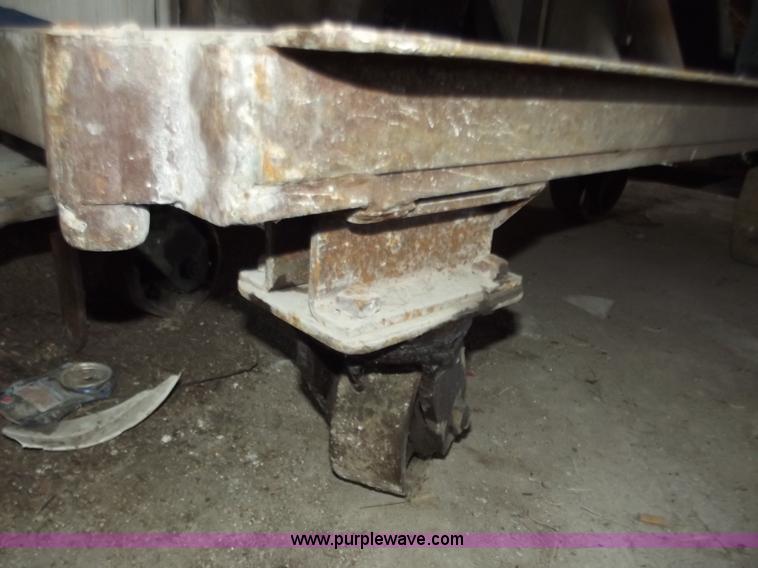 image for item D3537 Heavy duty steel cart