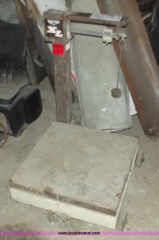 image for item D3540 Tronix XL weight scale on casters