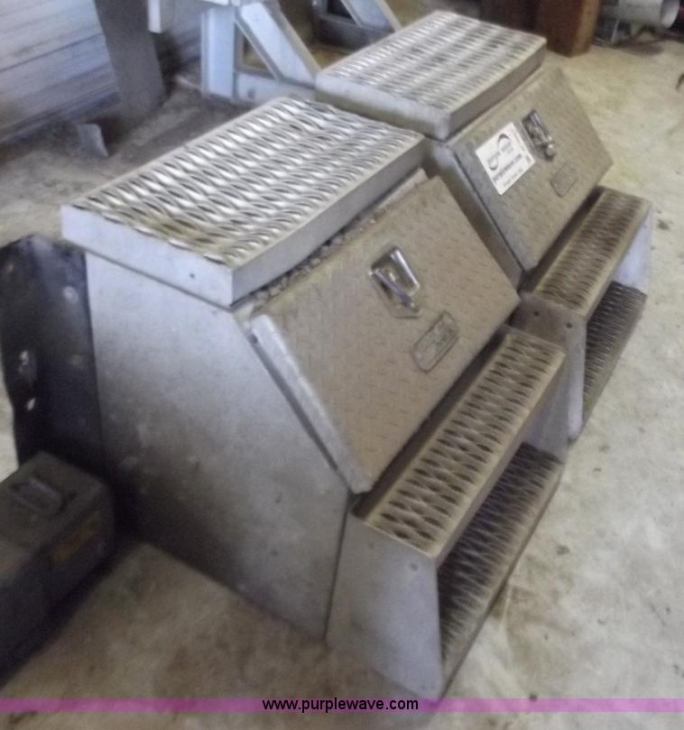 image for item D3551 Pro Teck dual aluminum side boxes