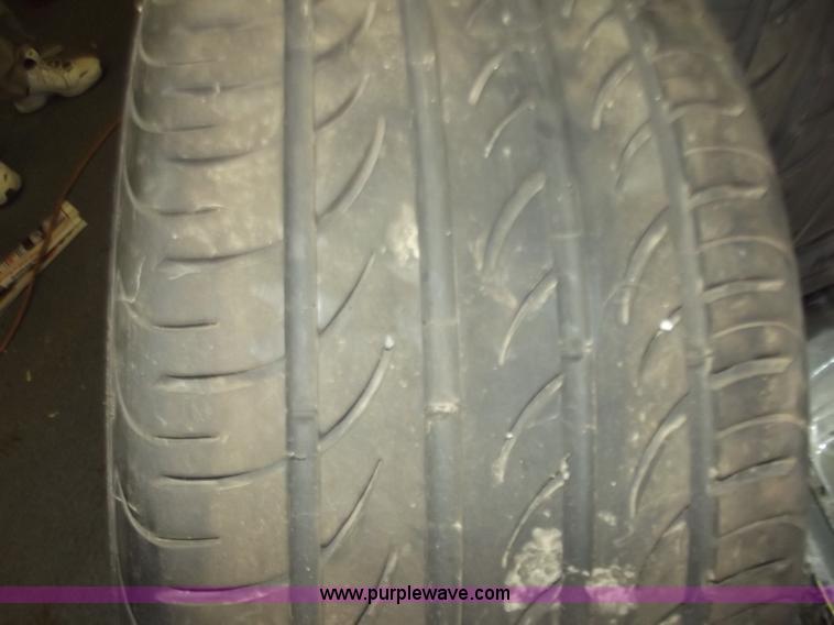 image for item D3553 (4) wheels and tires