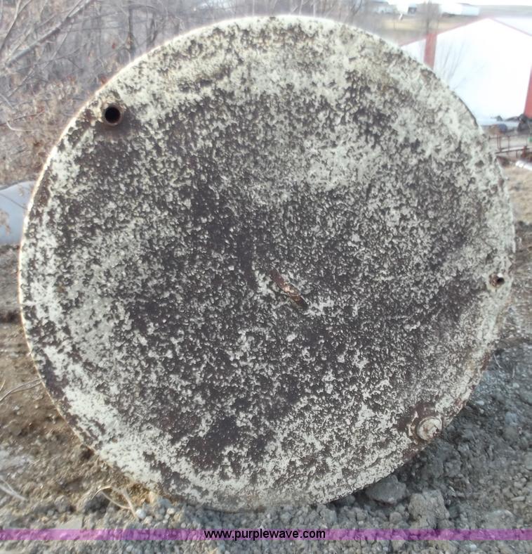 image for item D3566 Approx 800 gallon steel water tank