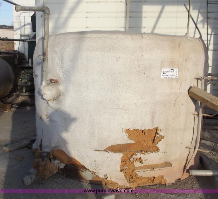 image for item D3567 1,500 gallon insulated steel water tank