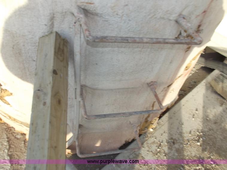 image for item D3567 1,500 gallon insulated steel water tank