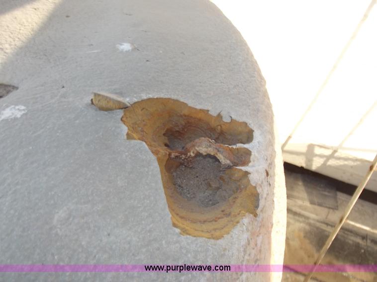 image for item D3567 1,500 gallon insulated steel water tank