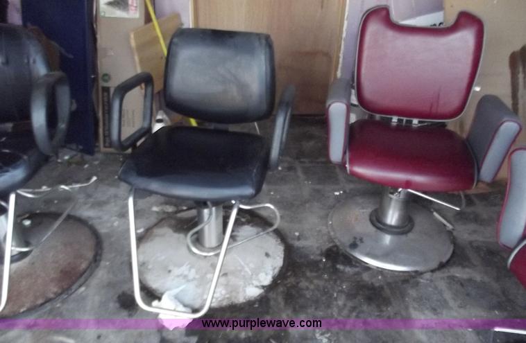 image for item D3569 (5) salon/barber chairs