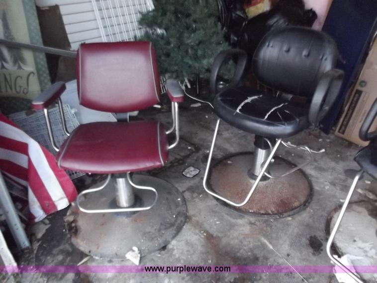 image for item D3569 (5) salon/barber chairs