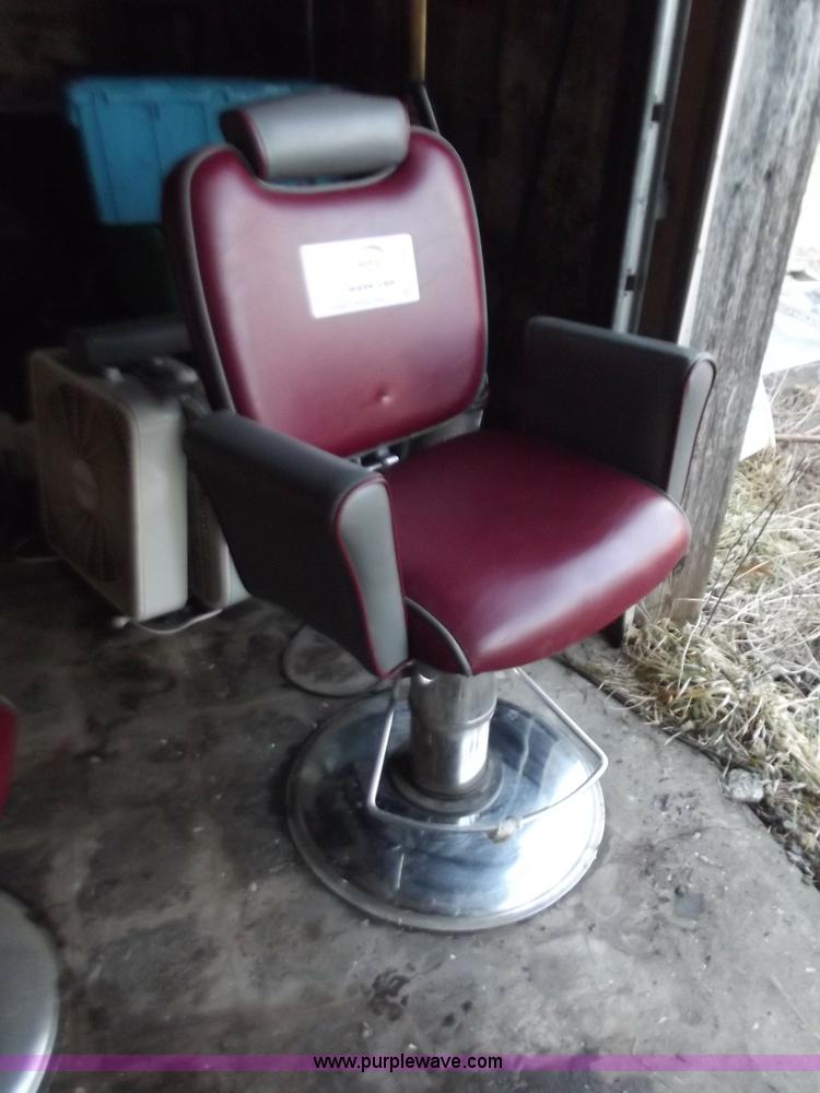 image for item D3569 (5) salon/barber chairs