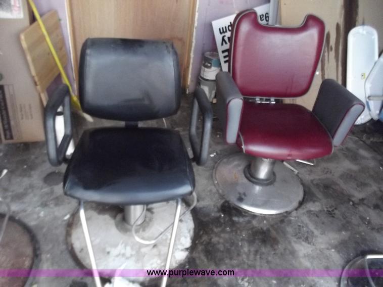 image for item D3569 (5) salon/barber chairs