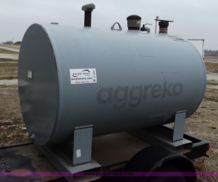 image for item D3595 300 gallon fuel tank