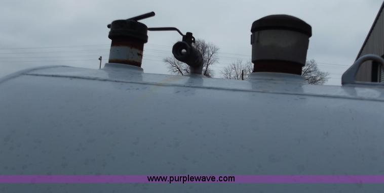 image for item D3595 300 gallon fuel tank